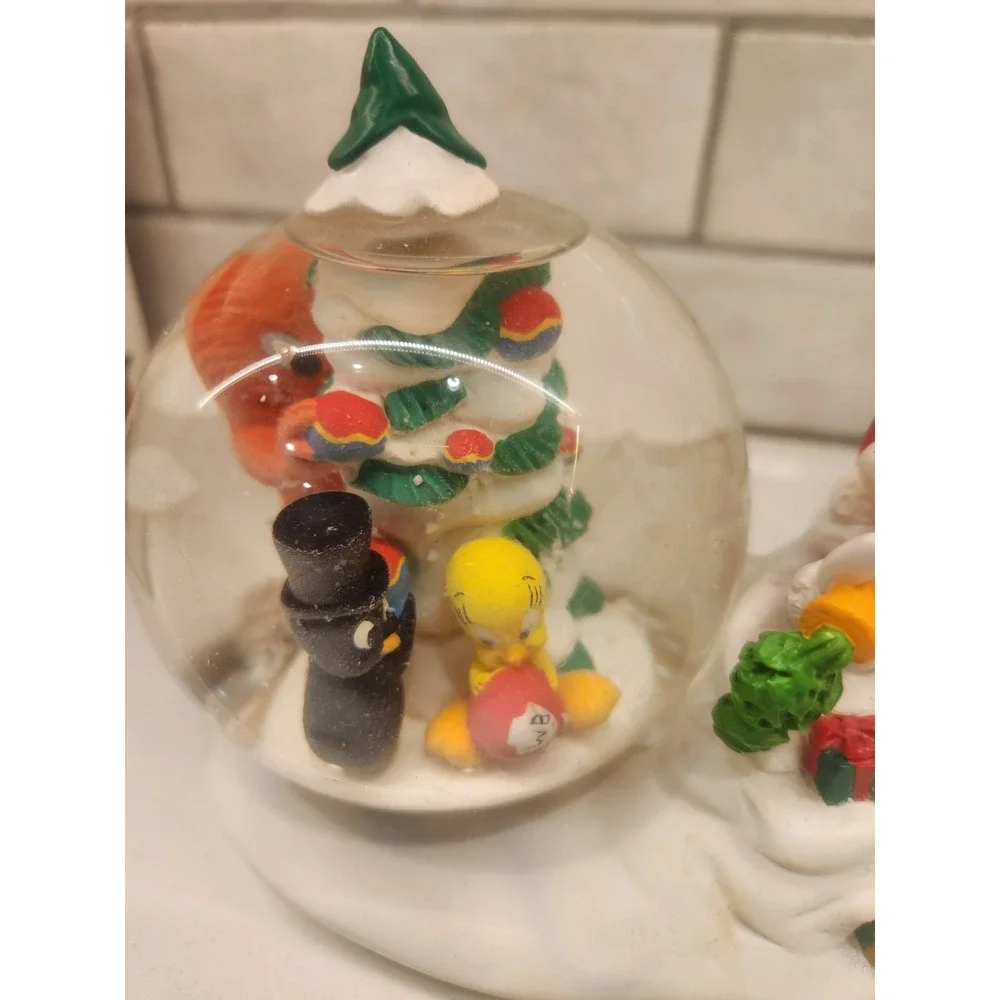 Vtg RareWarner Bros Looney Tunes‎ Bugs Bunny Tweety Gossimer Christmas Snowglobe